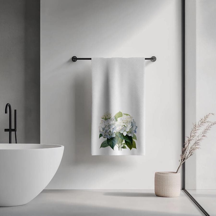 Hydrangea Bath Towel: Plush Sheared Polyester & Cotton Terrycloth