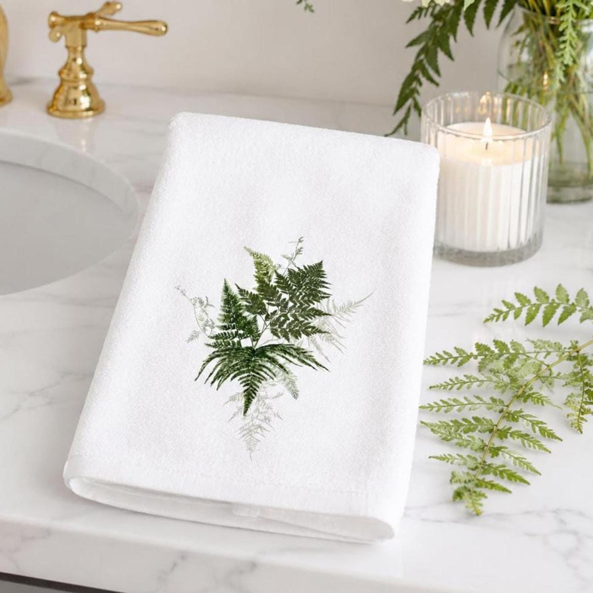 Fern Hand Towel, White Botanical Bath Decor with Greenery Design