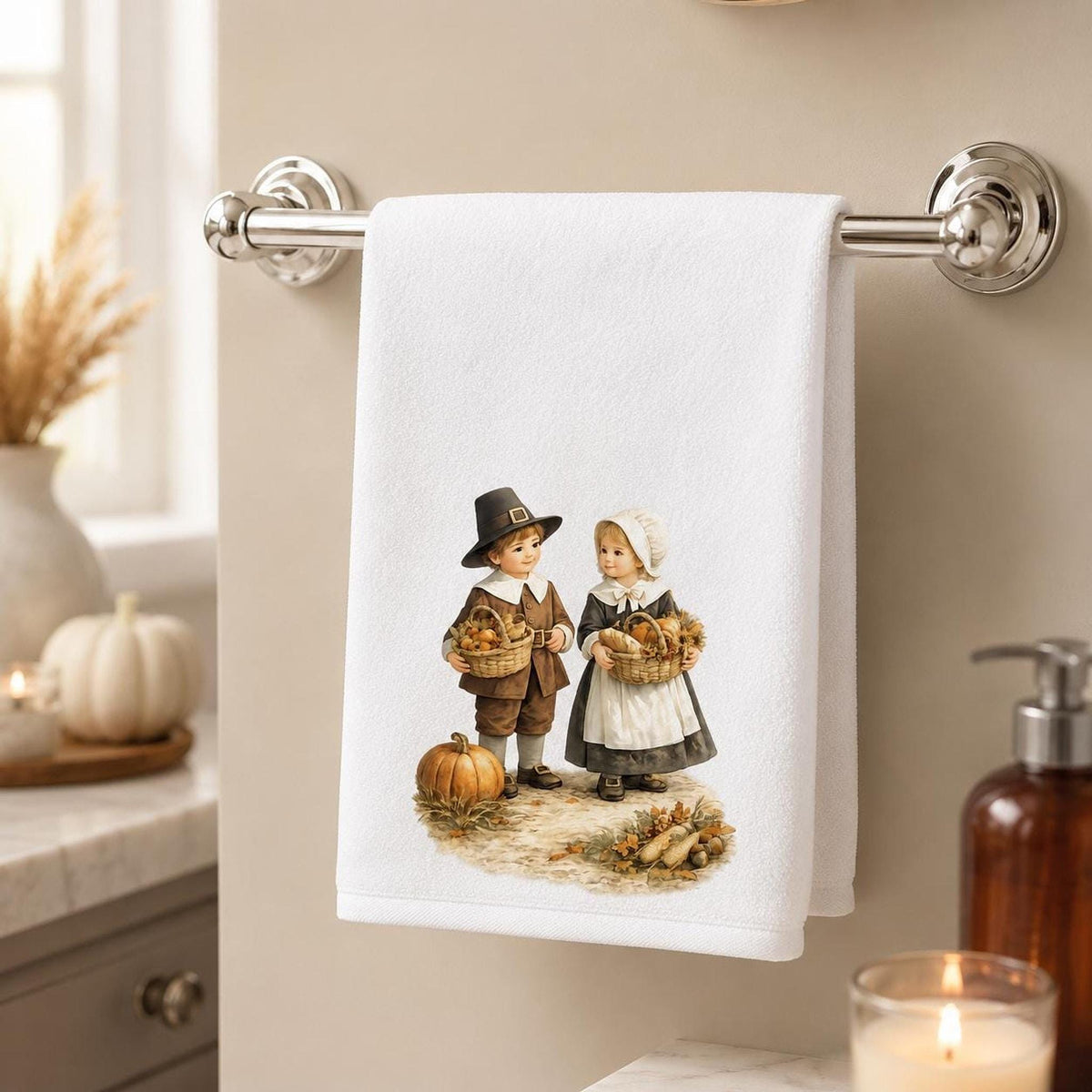 Thanksgiving Fingertip Towel, Pilgrim Children Decor, Autumn Guest Bath Accent, Fall Kitchen Gift