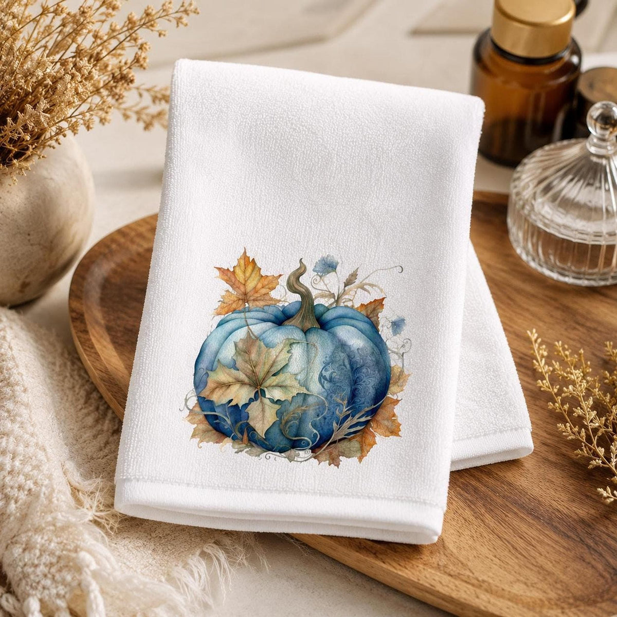 Blue Pumpkin Fingertip Towel, 11 x 18-Inch Cotton Terrycloth Back