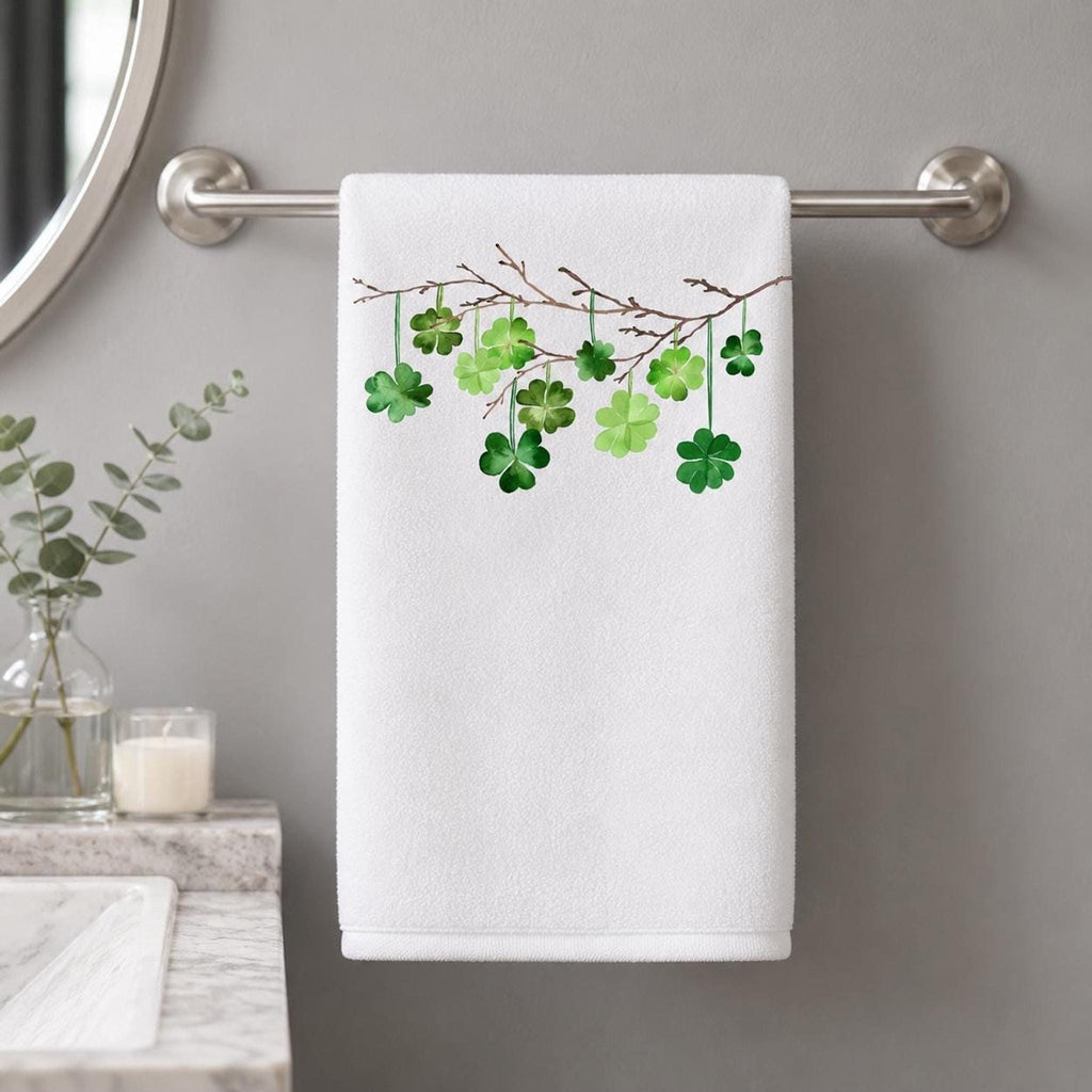 Shamrock Fingertip Towel, St Patrick’s Day Decor, Irish Guest Bath Accent, Lucky Gift