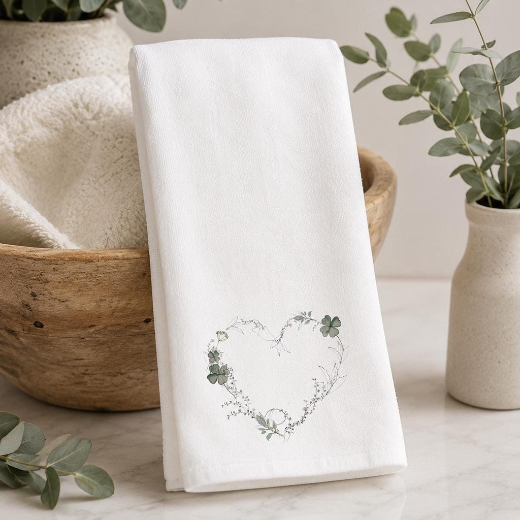 Fingertip Towel, 11 x 18-Inch Sheared Polyester Front, Botanical Clover Heart