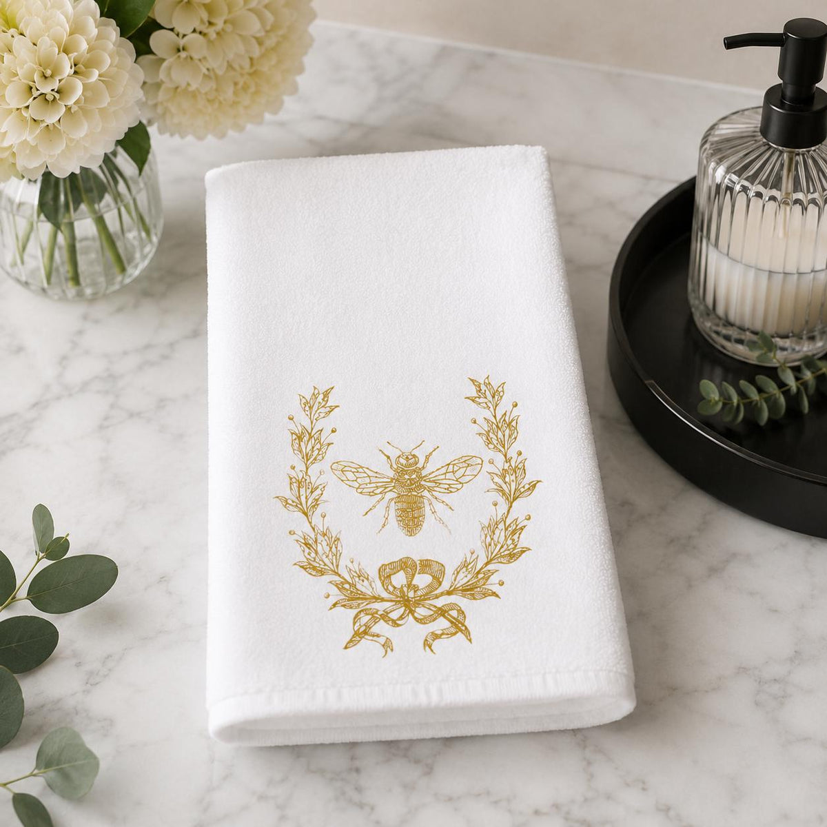Gold Bee Decor Fingertip Towel, Elegant Botanical Accent for Guest Bath