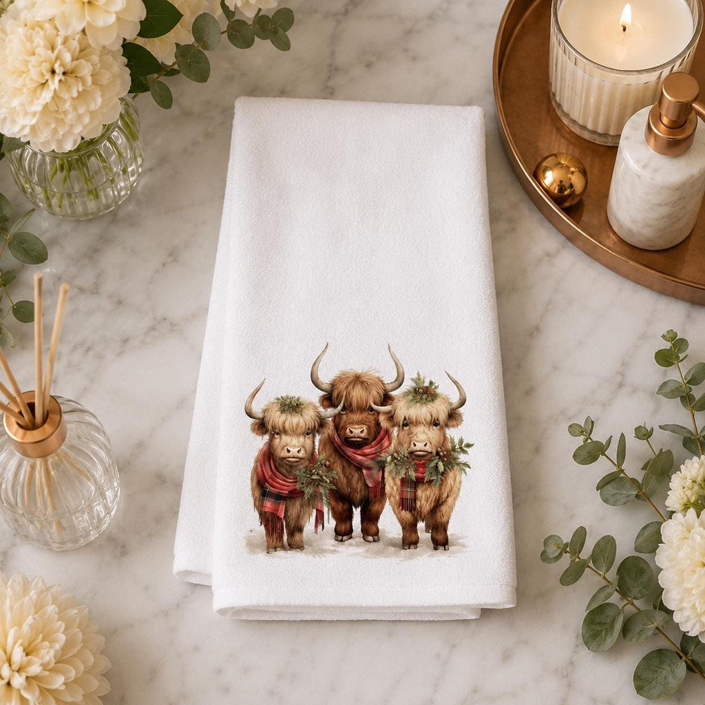 Highland Cow Christmas Hand Towel, Rustic Farmhouse Bathroom Decor, Winter Guest Gift